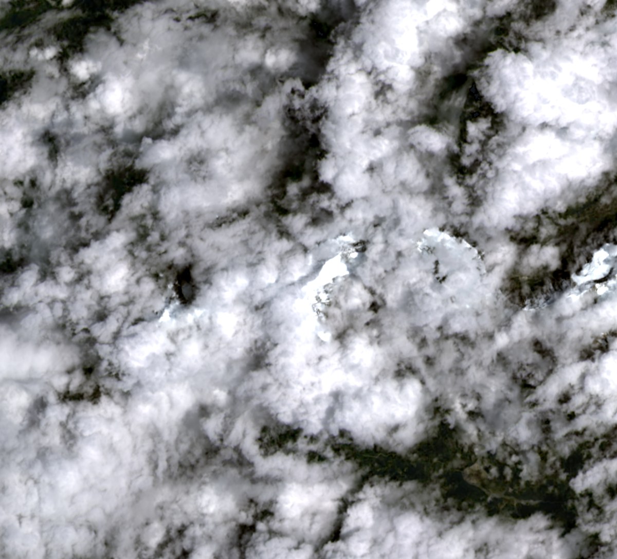 Landsat 9 崩塌源区前后对比 — 灾前 08-10